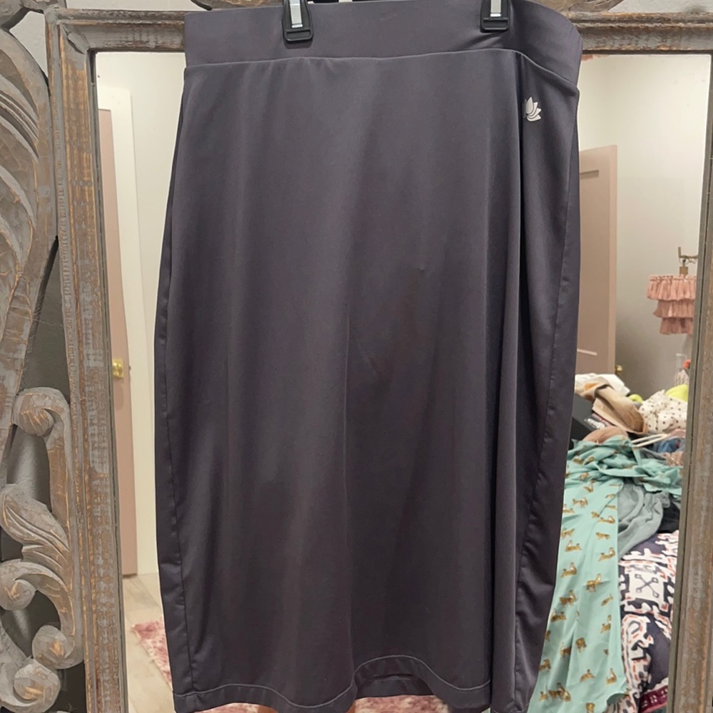 Medium long length Anita with hidden leggings